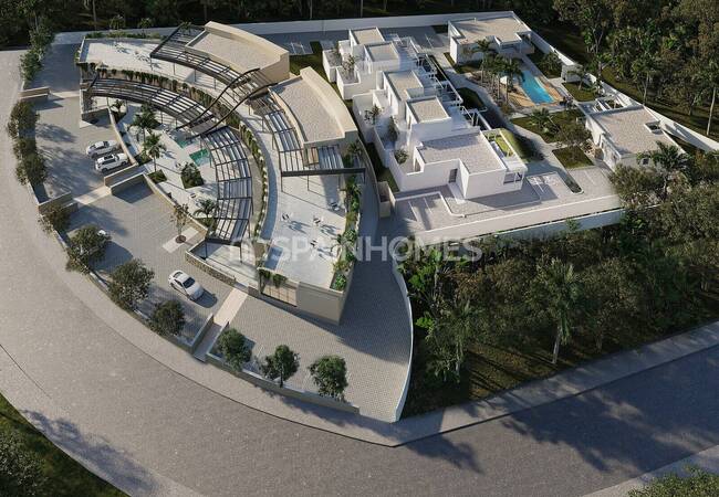 Commercial Properties in Sought After Area La Manga Club 3