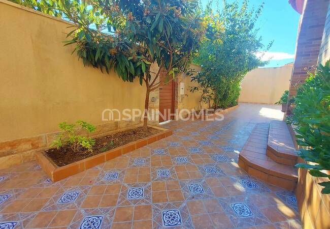 Spacious Villa Close to Amenities in San Pedro Del Pinatar 4