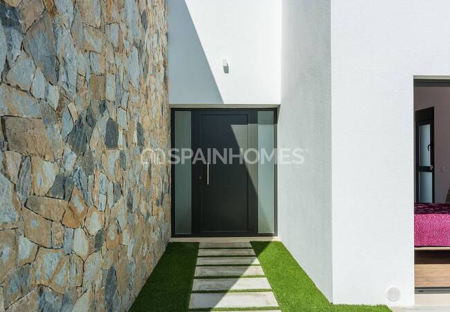 Cartagena'da Plaja Yürüme Mesafesinde Havuzlu Müstakil Villa 22