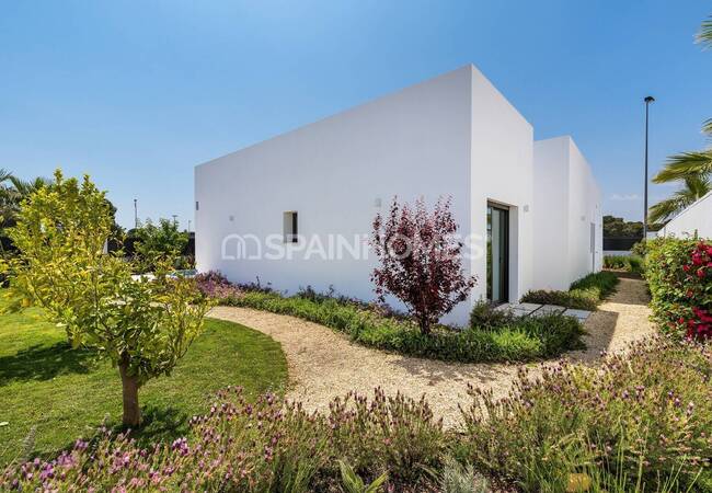 Cartagena'da Plaja Yürüme Mesafesinde Havuzlu Müstakil Villa 26