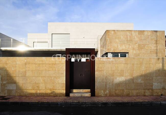 Costa Calida San Pedro Del Pinatar'da Havuzlu Şık Villa 4