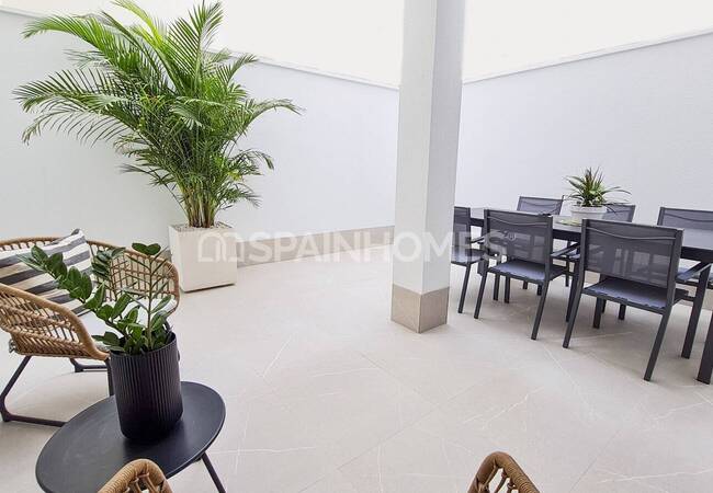 Torre Pacheco'da Prestijli Bir Sitede Modern Villalar 27