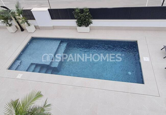 Torre Pacheco'da Prestijli Bir Sitede Modern Villalar 38