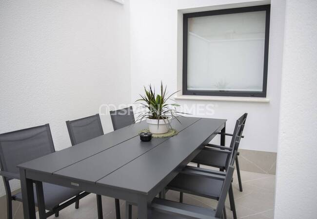 Torre Pacheco'da Prestijli Bir Sitede Modern Villalar 25