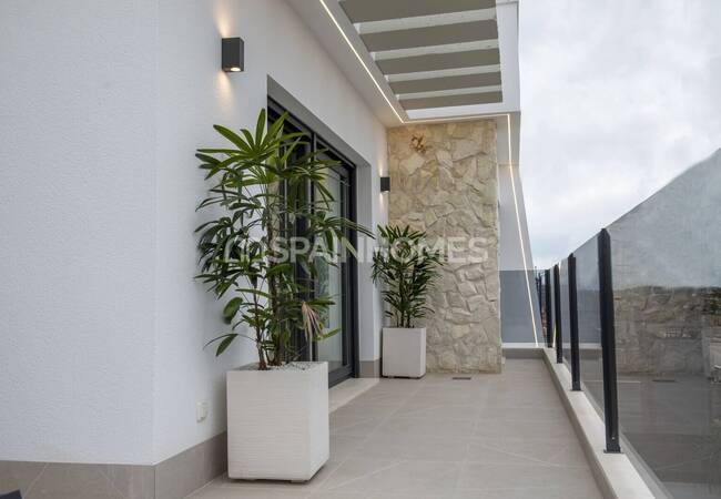 Torre Pacheco'da Prestijli Bir Sitede Modern Villalar 28