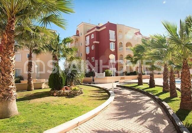 Los Alcazares Costa Calida'da Akdeniz Tarzı Yenilenmiş Daire 1