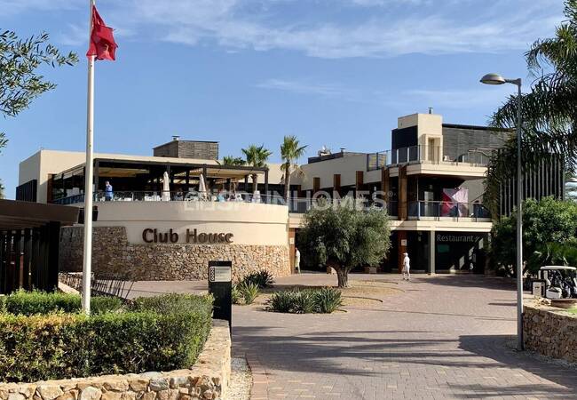 San Javier Murcia'da Ferah İç Mekanlara Sahip İkiz Villalar 5