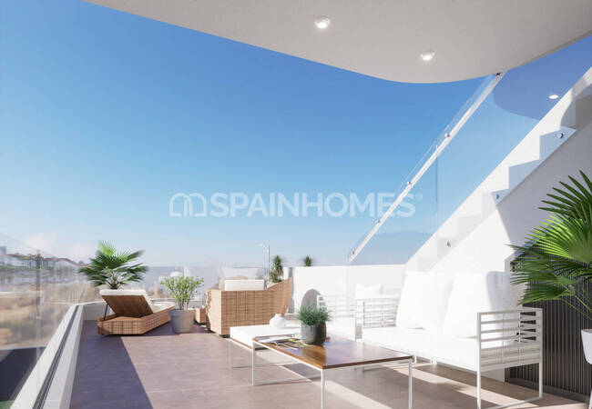 Недвижимость с бассейнами в Лос Алькасарес Коста Калида 12