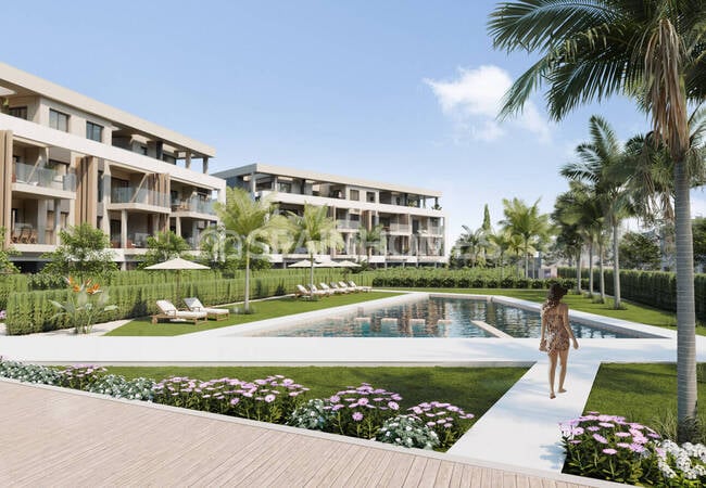 Murcia'da Havuzlu Kapsamlı Sitede Şık Daireler 3