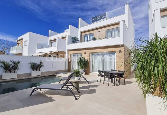 Villas with 3 Bedrooms and Private Pool in San Pedro Del Pinatar