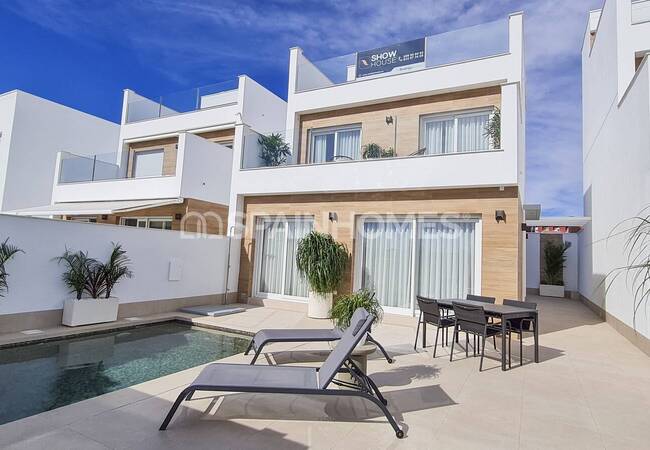 San Pedro Del Pinatar'da 3 Yatak Odalı ve Özel Havuzlu Villalar 1