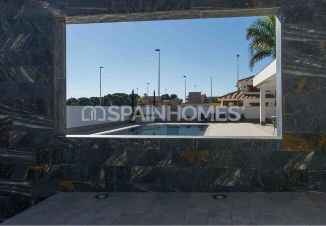Detached Villa with Pool Near the Sea in San Pedro Del Pinatar 5