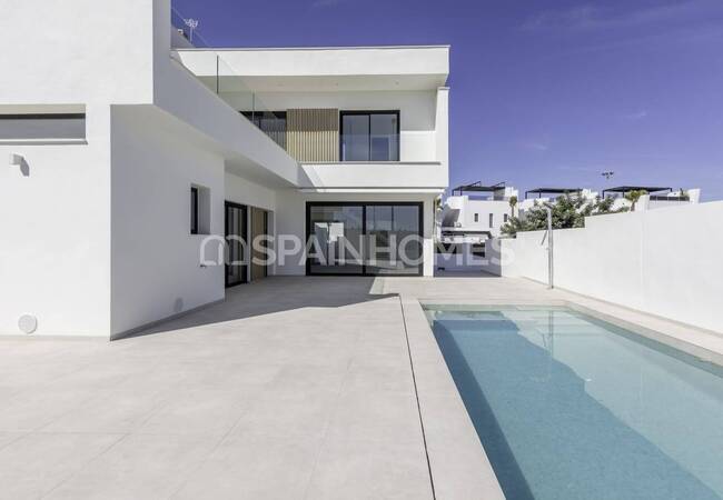 Villas with Pool in an Advantageous Location in San Javier 1