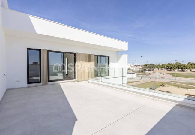 Villas with Pool in an Advantageous Location in San Javier 3
