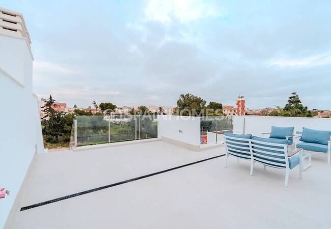 3-bedroom Villas with Pools and Parking in Los Alcázares Murcia 19