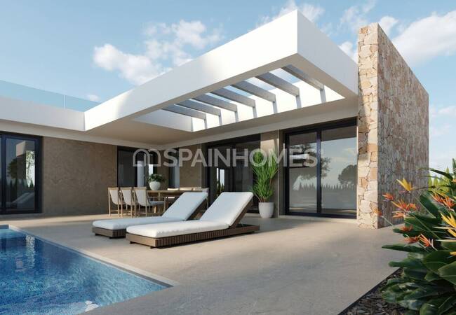 Houses with Private Pools in Hacienda Del Alamo Golf & Resort, Murcia 1