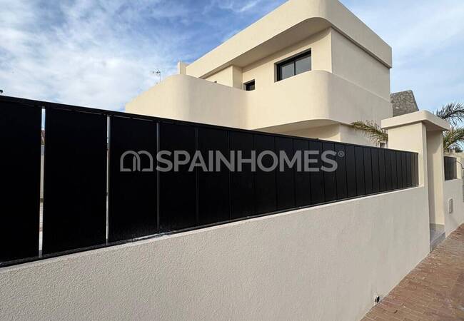 Elegant Villa for Sale Near San Pedro Del Pinatar Beaches 5