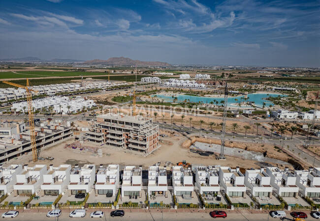 Santa Rosalía Murcia'da Güneye Bakan Bahçeli Şık Evler 9