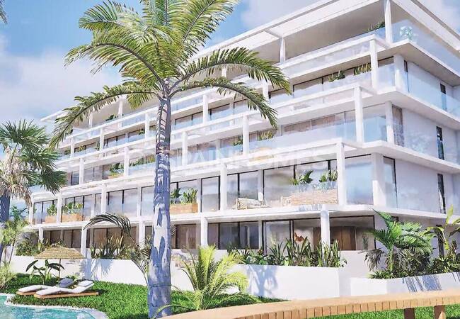 Flats with Gardens or Roof Terraces in Mar De Cristal