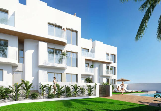 Appartementen In Een Complex Met Een Zwembad In Los Alcazares 2