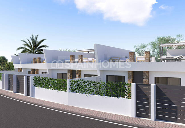 2-bedroom Golf Houses with Pools in Roldán 1