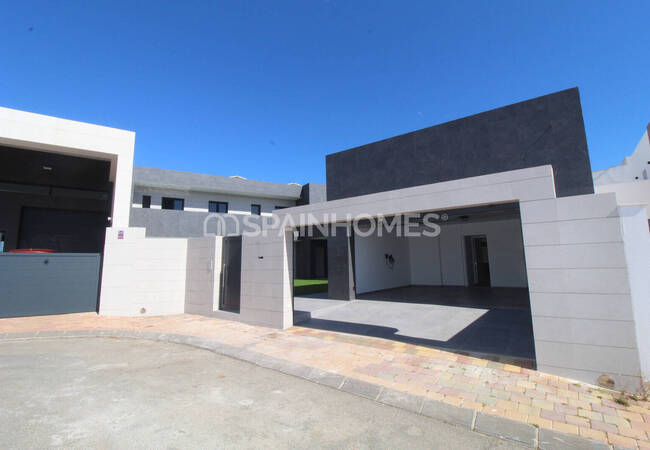 Элегантная вилла с 5 спальнями на продажу в Сан-Педро-дель-Пинатар 16