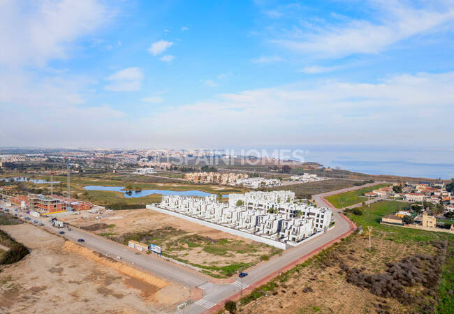 Los Alcázares'te Golf Manzaralı 2+1 ve 3+1 Daireler 12