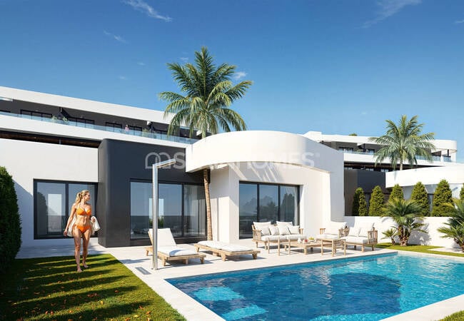 Detached Villas with Pool Near Golf Couse in Los Alcázares Murcia 1