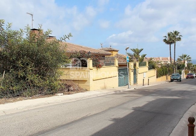 Land for Villa Construction with Amazing Sea View in Benalmádena 7