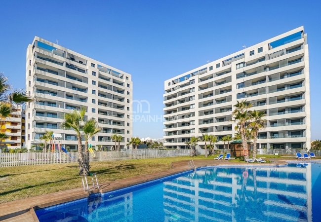 Contemporary Apartments with Storage Room and Garage in Costa Blanca