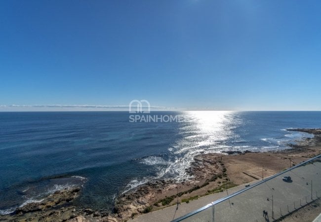 Contemporary Apartments with Storage Room and Garage in Costa Blanca