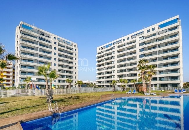 Contemporary Apartments with Storage Room and Garage in Costa Blanca