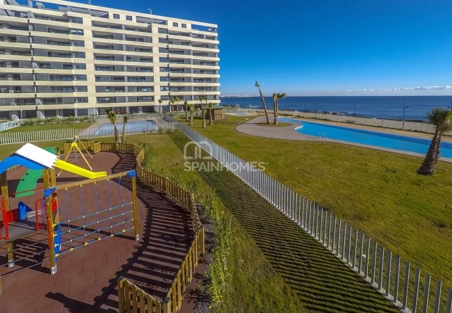 Contemporary Apartments with Storage Room and Garage in Costa Blanca