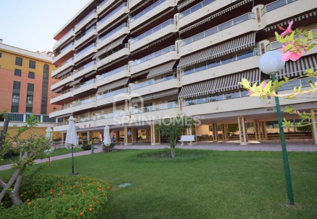 Beachfront Apartment in a Great Location in Torremolinos 4
