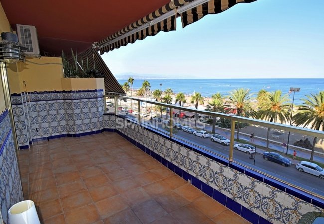 Beachfront Apartment in a Great Location in Torremolinos 5