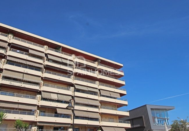 Beachfront Apartment in a Great Location in Torremolinos 7