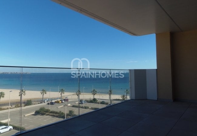 Alicante’de Ayrıcalıklı Konumda Denize Sıfır Lüks Daireler 2