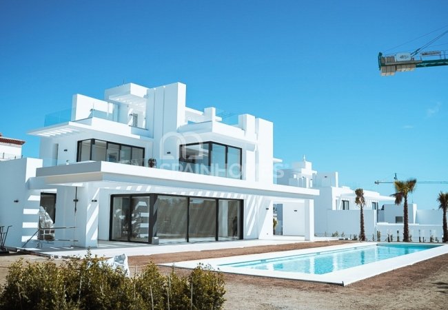 Benahavis'te Prestijli Bölgede Satılık Müstakil Villa 3