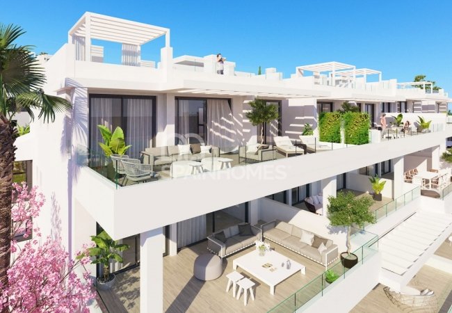 Estepona Málaga'da Havuzlu Bahçeye Sahip Modern Daireler 4