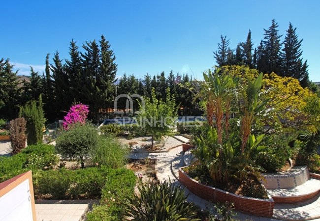Private Country House Close to Amenities in Malaga