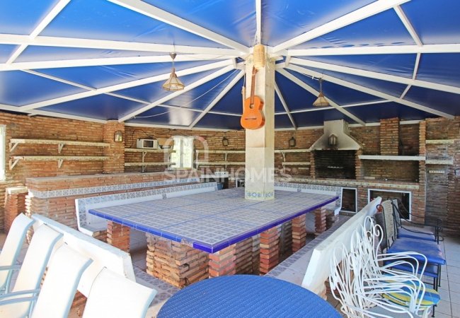 Private Country House Close to Amenities in Malaga