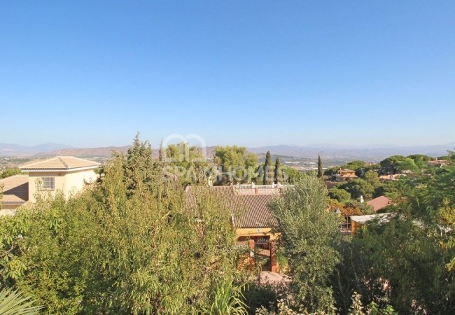 Nature View House with Private Facilities in Alhaurin De La Torre