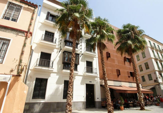 Edificio único Cerca De Los Puntos Importantes De Málaga 1