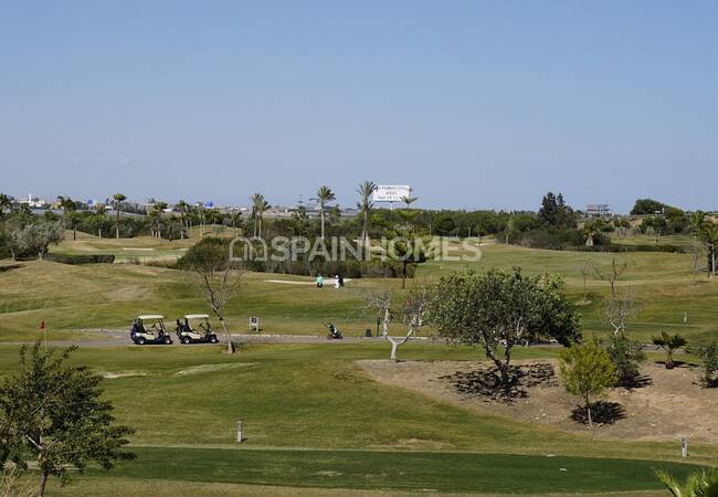High-quality Spacious Villas Overlooking Golf Courses in San Javier 1