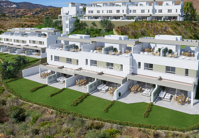 Mijas'ta Modern Tasarımlı Panoramik Manzaralı Daireler 6