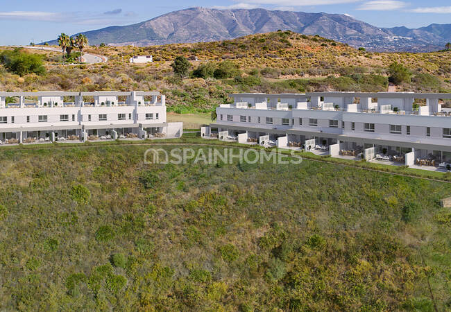 Mijas'ta Modern Tasarımlı Panoramik Manzaralı Daireler 7