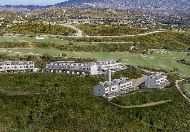 Mijas'ta Modern Tasarımlı Panoramik Manzaralı Daireler 10