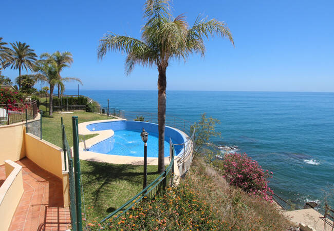 Well Located Seafront Duplex Penthouse in Benalmadena 1