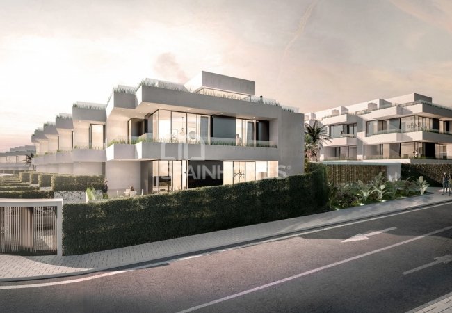 Fuengirola Townhouses Close to the Beach and All Facilities 3