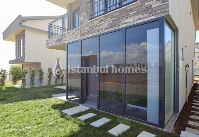 South-facing Houses 5 Min. to the Sea in Buyukcekmece 2